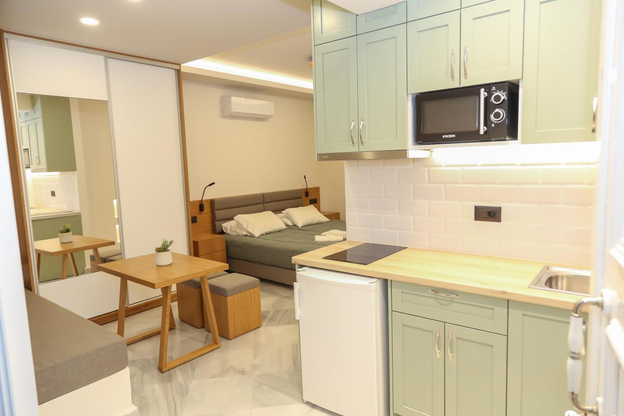 Heaven Apartments Agia Marina  Exterior photo
